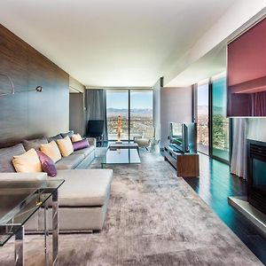Palms Place One Bedroom Suite 1220 Sqft